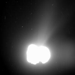 By planned overexposure of the nucleus of comet 67P/Churyumov-Gerasimenko structures in the coma become visible. This images was taken on August 2nd, 2014 from a distance of 550 kilometers. It was exposed for 5.5 minutes.