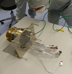 The sensor PEP-JEI in the cleanroom.
