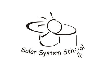 Solar System School Logo: A doctoral hat that is also a Sun with a planetary orbit, and the words Solar System School beneath